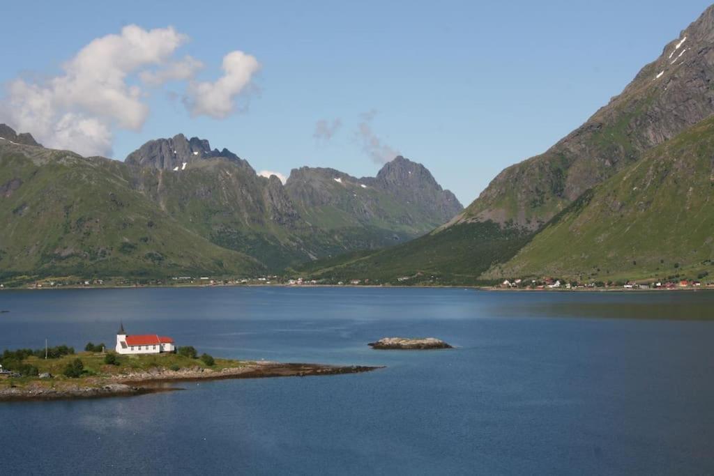 Charming House By The Sea, Lofoten! Laupstad Екстериор снимка